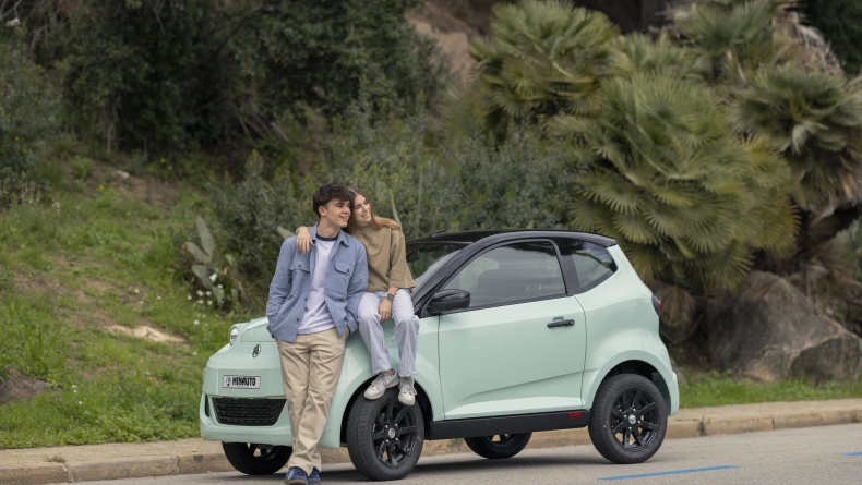 Minicar AIXAM e Minauto EBS06264 - Vert.jpg