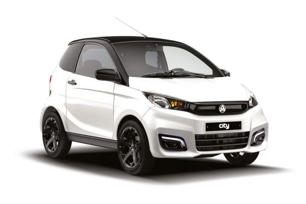 Minicar AIXAM City CITSPO_34AV_BLA_PNG_ombre.jpg