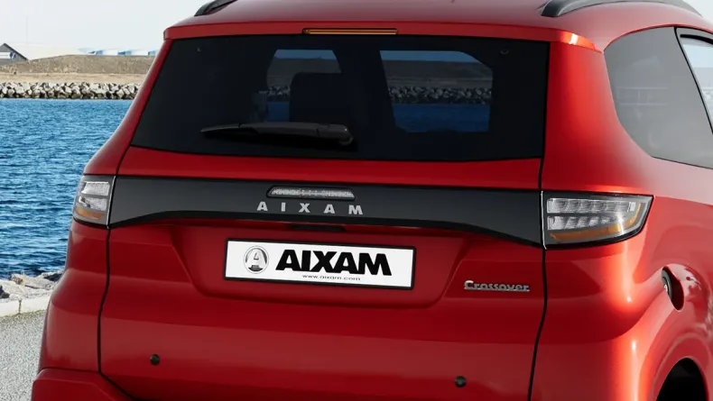 Minicar AIXAM e Crossover CROPRE_RED_34AR_JPG.jpg