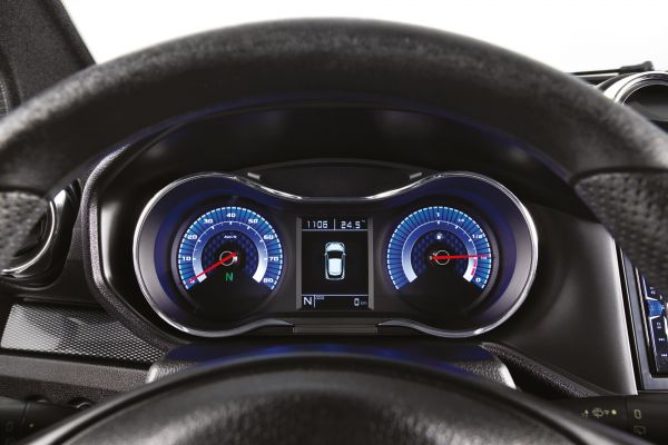Minicar AIXAM Coupé MULTIA_DETZ_INTE_GTIGTOCompteurRapproche.jpg