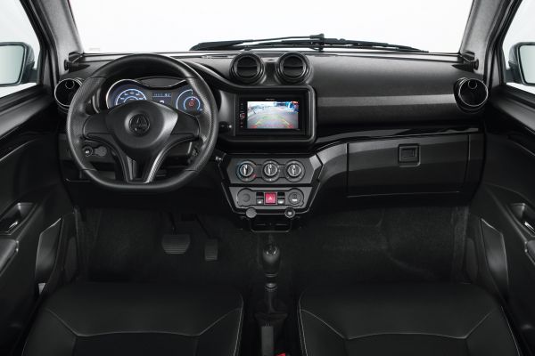 Minicar AIXAM Coupé MULTIA_DETZ_INTE_PremiumTdBNoirLaque camera recul.jpg